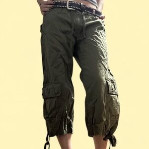 Vintage Levi's Cargo Capri Pants